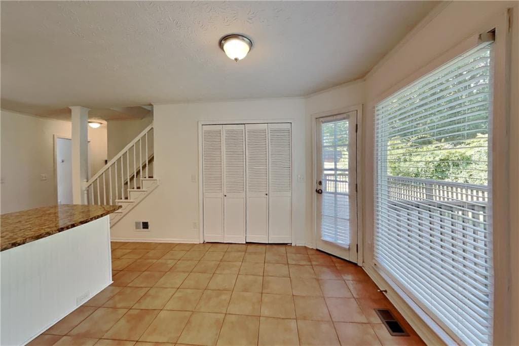 3 bedroom, 3 bathroom, 2,284 sq ft single family residence for rent at 4709 Crest Knoll Drive, Mableton, GA 30126 for $2,495 a month — photo 7