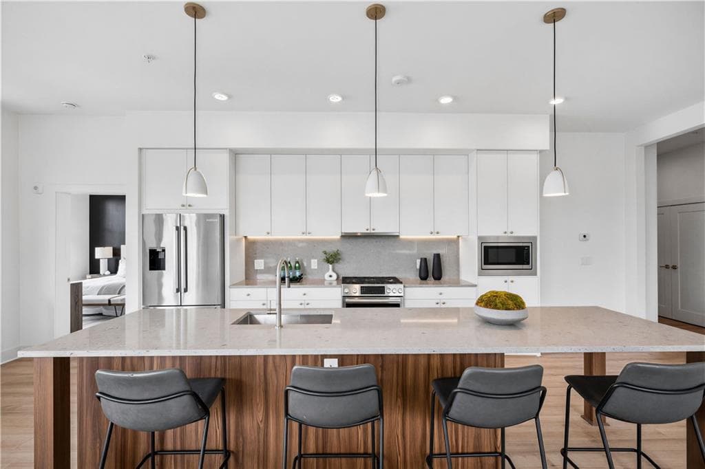3 bedroom, 3 bathroom, 1,712 sq ft condominium for sale at 675 Drewry Street 402, Atlanta, GA 30306 — photo 8