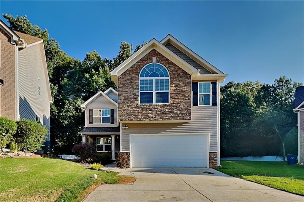 4 bedroom, 3 bathroom, 2,471 sq ft single family residence for rent at 4808 Chafin Point Court, Snellville, GA 30039 for $2,240 a month