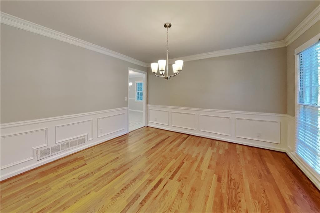 4 bedroom, 3 bathroom, 2,716 sq ft single family residence for rent at 3371 Chatsworth Way, Powder Springs, GA 30127 for $2,525 a month — photo 7