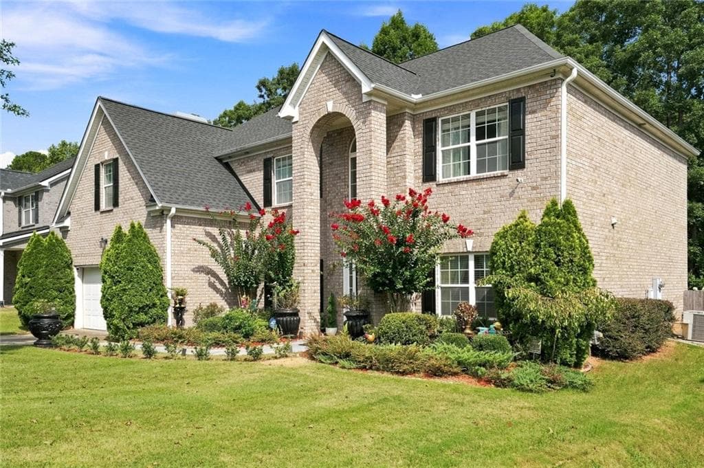 5 bedroom, 4 bathroom, 3,213 sq ft single family residence for sale at 165 Babbling Brook Drive, Mcdonough, GA 30252 — photo 4