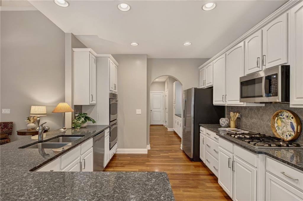 5 bedroom, 4 bathroom, 3,090 sq ft single family residence under contract at 5676 Princeton Run Trail, Tucker, GA 30084 — photo 7