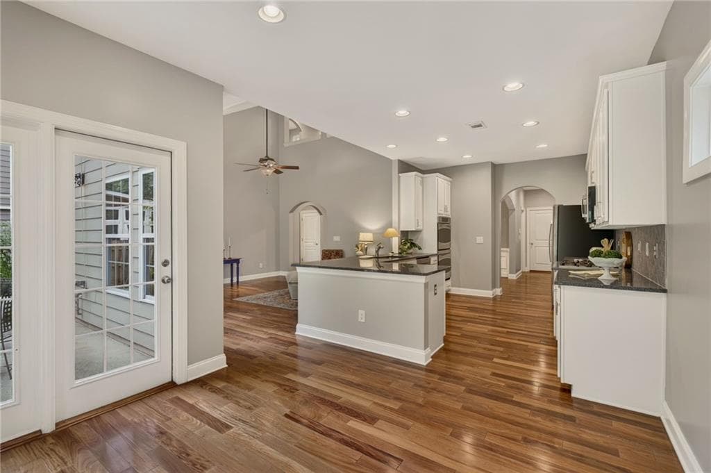 5 bedroom, 4 bathroom, 3,090 sq ft single family residence under contract at 5676 Princeton Run Trail, Tucker, GA 30084 — photo 10