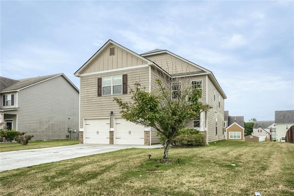 4 bedroom, 3 bathroom, 2,420 sq ft home for sale at 2351 Willow Shade Lane, Loganville, GA