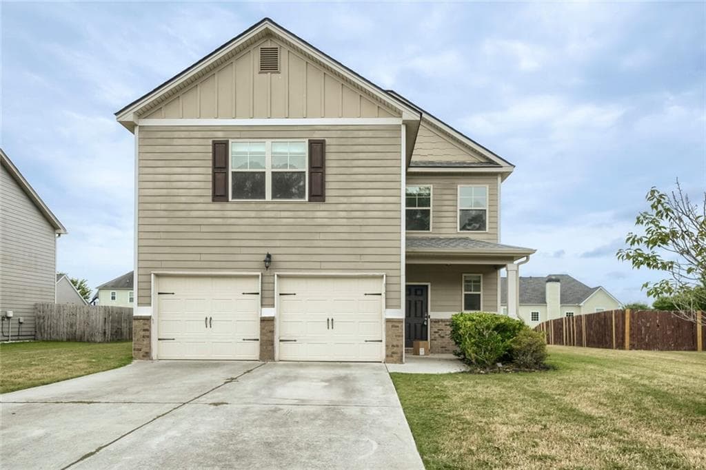 4 bedroom, 3 bathroom, 2,420 sq ft single family residence for sale at 2351 Willow Shade Lane, Loganville, GA 30052 — photo 2