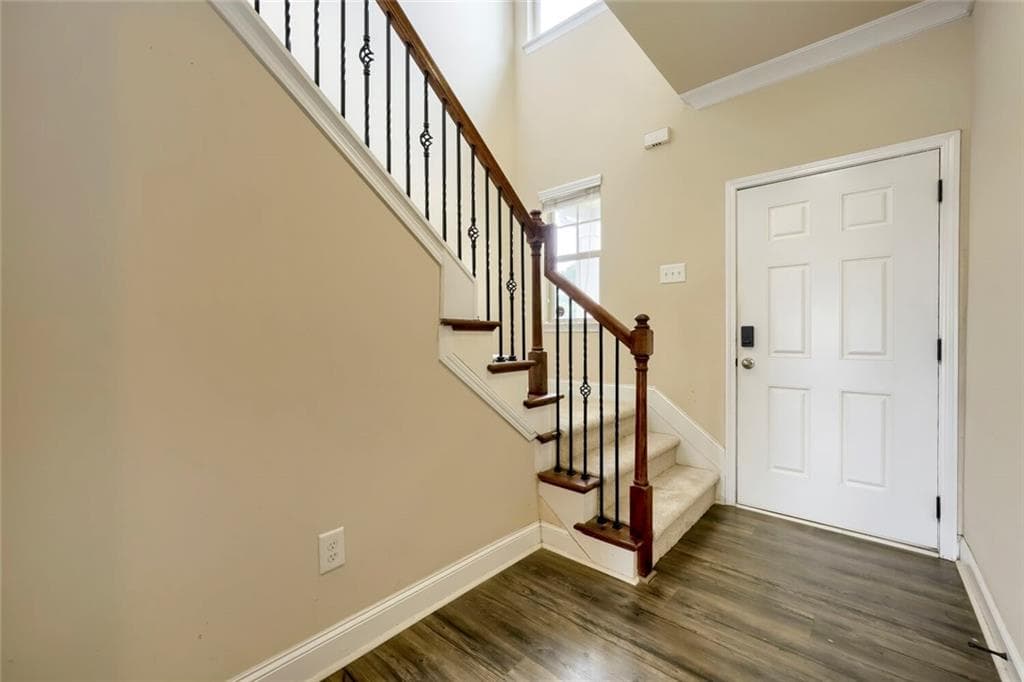 4 bedroom, 3 bathroom, 2,420 sq ft single family residence for sale at 2351 Willow Shade Lane, Loganville, GA 30052 — photo 4