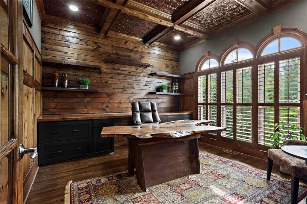 5 bedroom, 6 bathroom, 7,416 sq ft single family residence for sale at 31 Brownson Court, Acworth, GA 30101 — photo 7