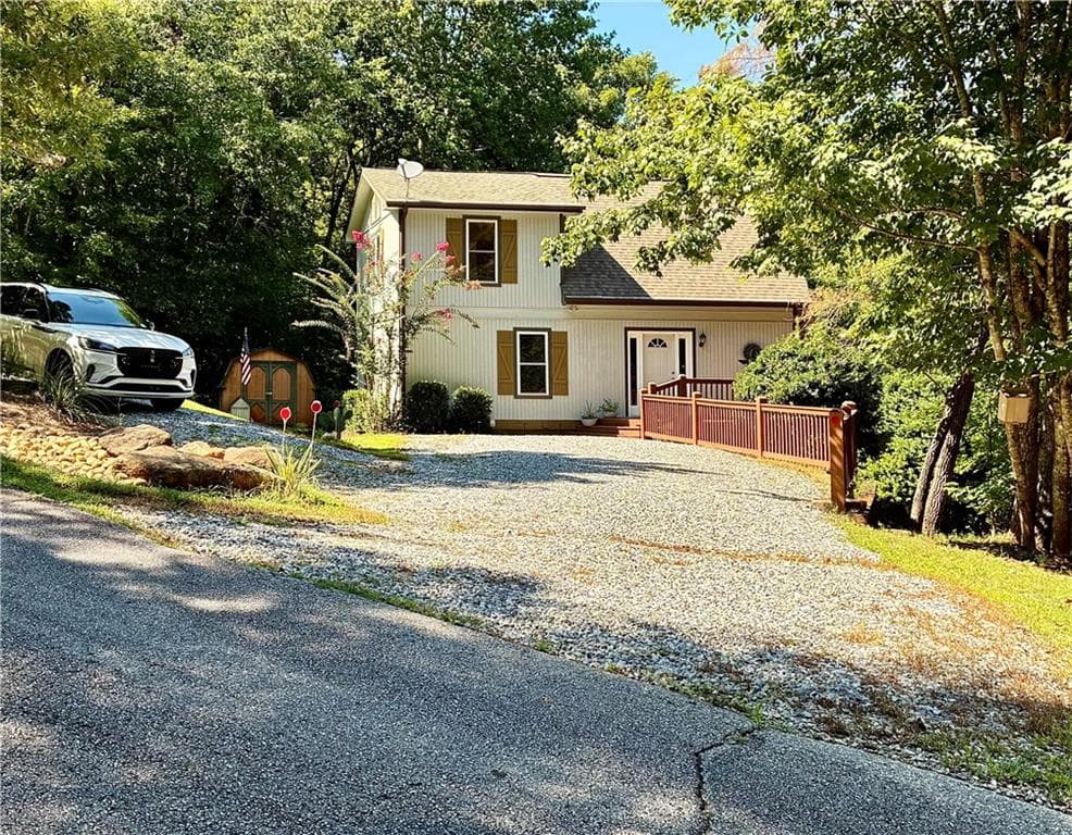 5 bedroom, 3 bathroom, 2,478 sq ft single family residence for sale at 2585 Panorama Drive, Sautee Nacoochee, GA 30571 — photo 4