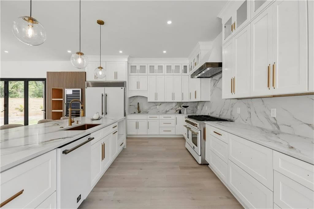 5 bedroom, 7 bathroom, 6,300 sq ft single family residence for sale at 1969 Clairmont Terrace, Brookhaven, GA 30345 — photo 7