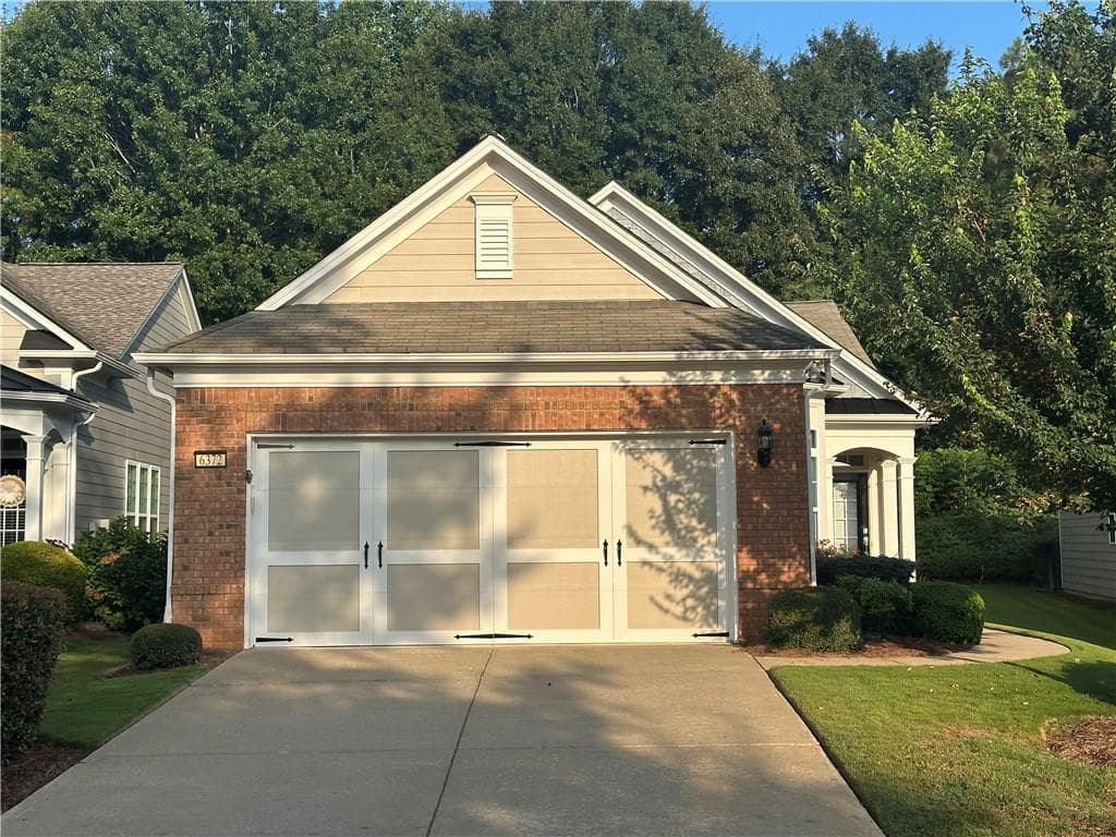 3 bedroom, 2 bathroom, 1,508 sq ft single family residence for sale at 6372 Rockpoint Lane, Hoschton, GA 30548 — photo 2