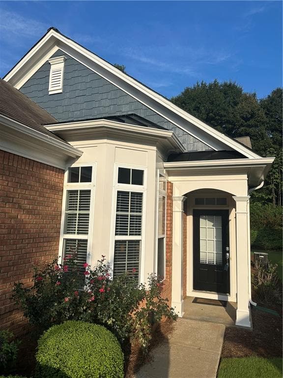 3 bedroom, 2 bathroom, 1,508 sq ft single family residence for sale at 6372 Rockpoint Lane, Hoschton, GA 30548 — photo 3