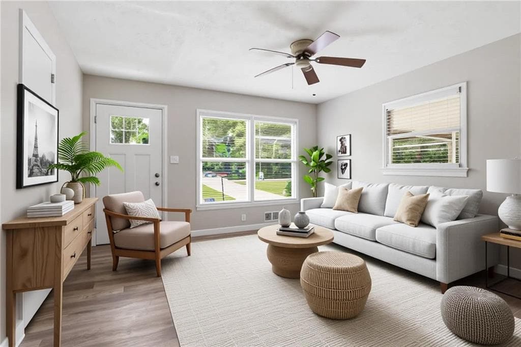 3 bedroom, 1 bathroom, 1,107 sq ft single family residence under contract at 1678 Lee Street, Decatur, GA 30035 — photo 4