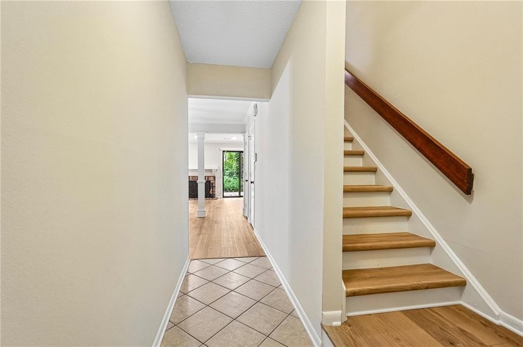 2 bedroom, 3 bathroom, 1,288 sq ft condominium for sale at 3509 Stonewall Place, Atlanta, GA 30339 — photo 3