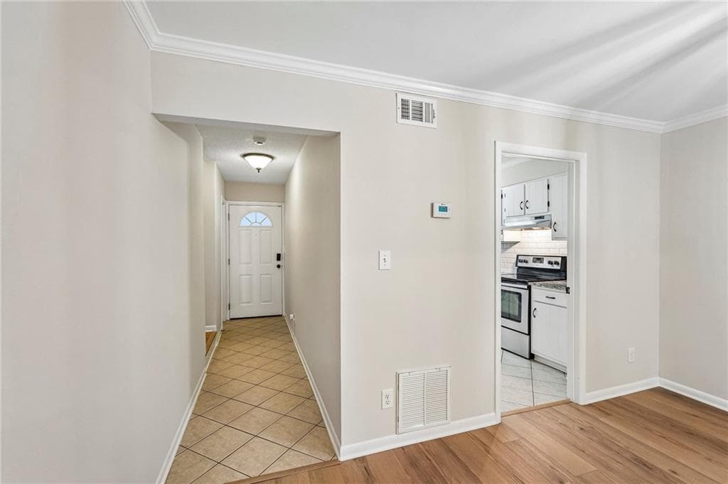 2 bedroom, 3 bathroom, 1,288 sq ft condominium for sale at 3509 Stonewall Place, Atlanta, GA 30339 — photo 4