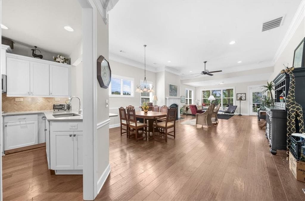 3 bedroom, 3 bathroom, 3,414 sq ft single family residence for sale at 3846 English Oak Drive, Gainesville, GA 30504 — photo 6