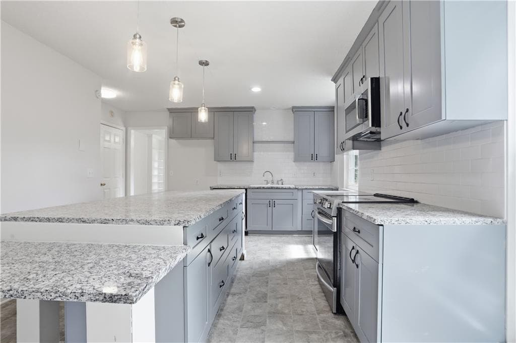 3 bedroom, 2 bathroom, 3,304 sq ft single family residence for sale at 1336 Fate Conn Road, Canton, GA 30114 — photo 10