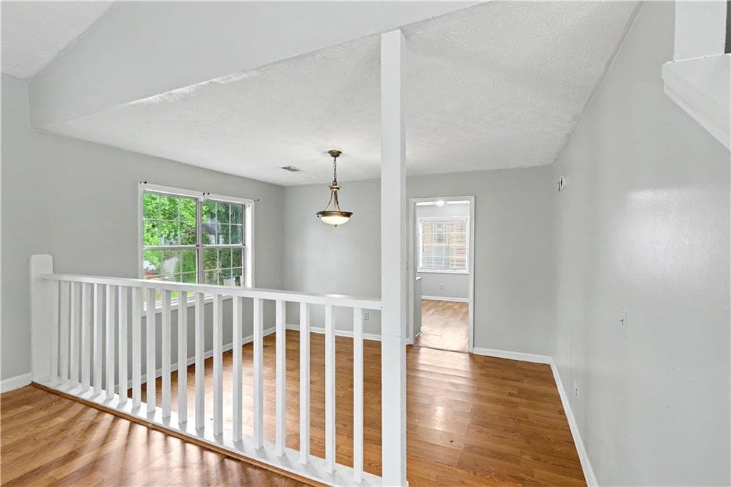 3 bedroom, 2 bathroom, 1,538 sq ft single family residence under contract at 407 Sheppard Xing Court, Stone Mountain, GA 30083 — photo 10
