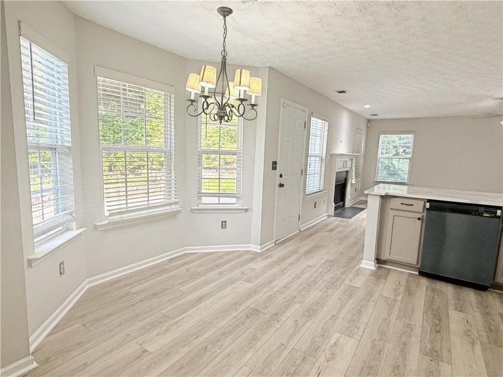 4 bedroom, 3 bathroom, 2,872 sq ft single family residence for rent at 3865 Crescent Walk Lane, Suwanee, GA 30024 for $2,850 a month — photo 4