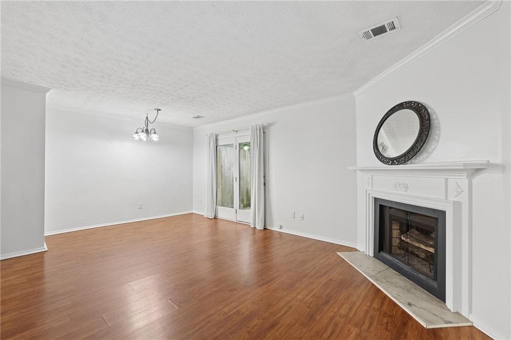 2 bedroom, 3 bathroom, 1,200 sq ft townhouse for sale at 2906 Queen Anne Court, Sandy Springs, GA 30350 — photo 8