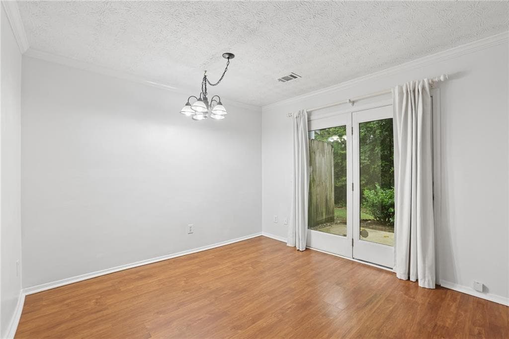 2 bedroom, 3 bathroom, 1,200 sq ft townhouse for sale at 2906 Queen Anne Court, Sandy Springs, GA 30350 — photo 9