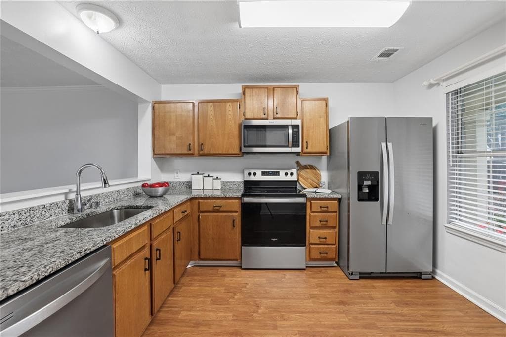 2 bedroom, 3 bathroom, 1,200 sq ft townhouse for sale at 2906 Queen Anne Court, Sandy Springs, GA 30350 — photo 10