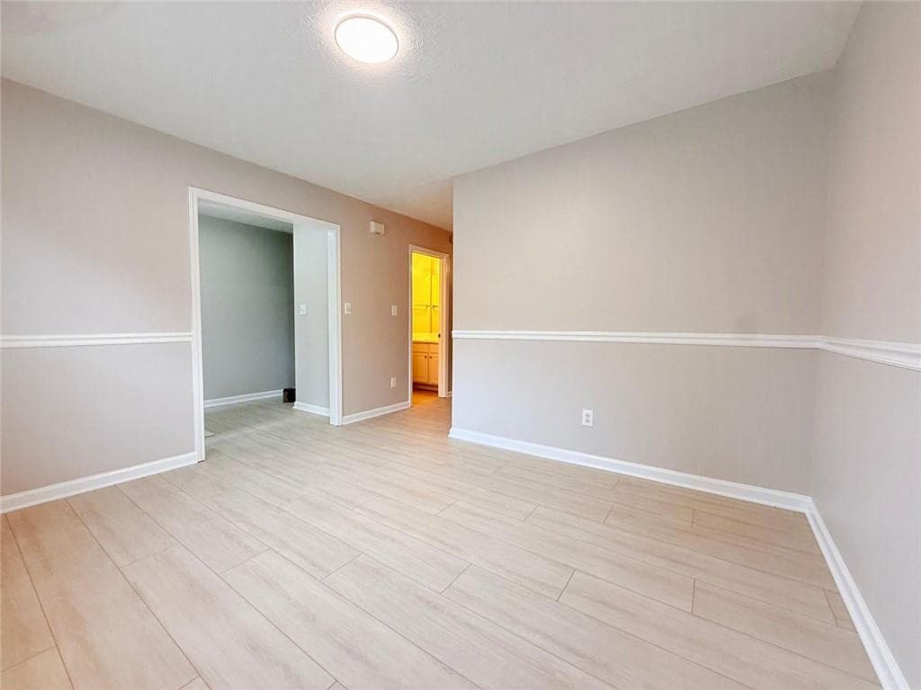 4 bedroom, 4 bathroom, 2,613 sq ft single family residence under contract at 3010 Ennfield Lane, Duluth, GA 30096 — photo 7