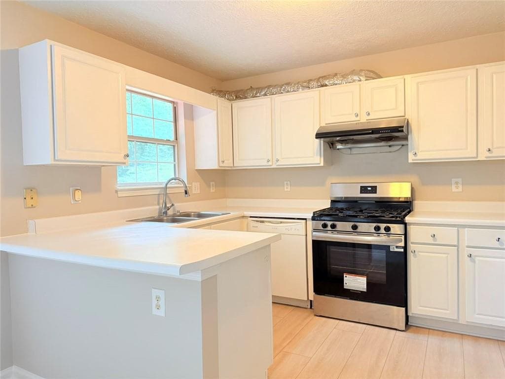 4 bedroom, 4 bathroom, 2,613 sq ft single family residence under contract at 3010 Ennfield Lane, Duluth, GA 30096 — photo 10