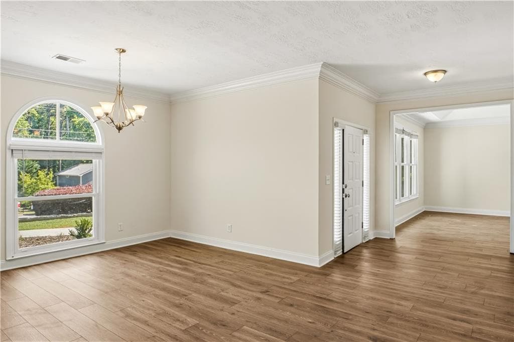 3 bedroom, 2 bathroom, 2,576 sq ft single family residence for sale at 709 Oak Moss Drive, Lawrenceville, GA 30043 — photo 3