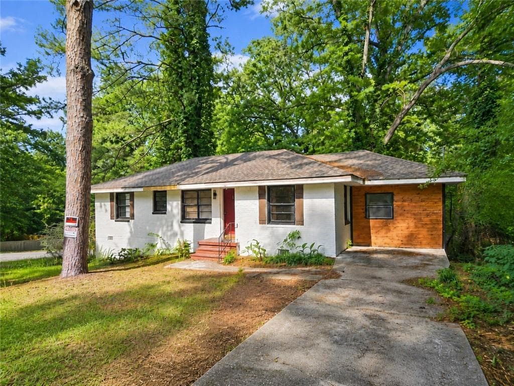 3 bedroom, 2 bathroom single family residence for sale at 2164 Mark Trail, Decatur, GA 30032 — photo 2