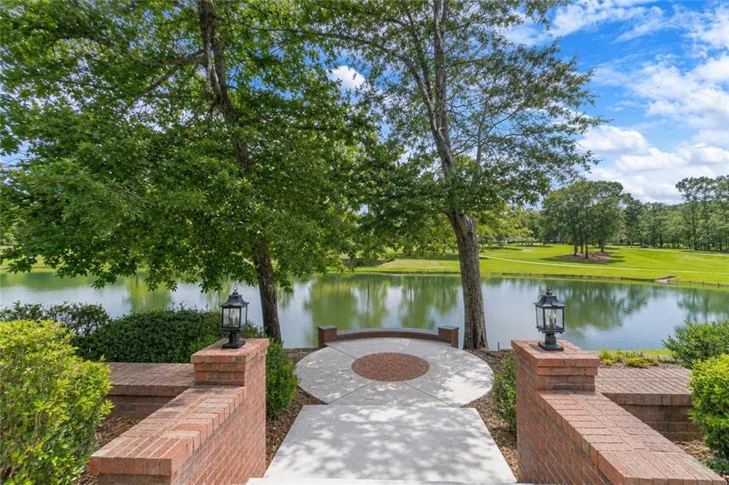 4 bedroom, 6 bathroom, 4,971 sq ft single family residence for sale at 1601 Broadnax Mill Road, Loganville, GA 30052 — photo 7