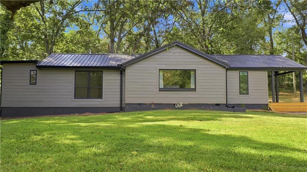 3 bedroom, 2 bathroom, 1,451 sq ft single family residence for sale at 13 W Center Road, Rome, GA 30161 — photo 3