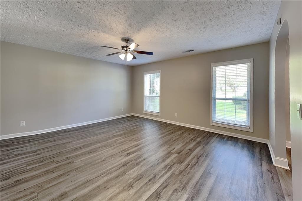 3 bedroom, 3 bathroom, 2,733 sq ft single family residence for rent at 105 Meadow Crest Court, Powder Springs, GA 30127 for $2,080 a month — photo 4