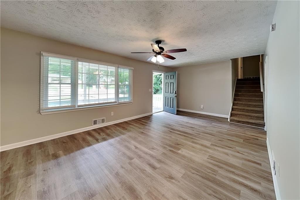 3 bedroom, 2 bathroom, 1,575 sq ft single family residence for rent at 5104 Dogwood Hills Drive, Sugar Hill, GA 30518 for $2,075 a month — photo 2