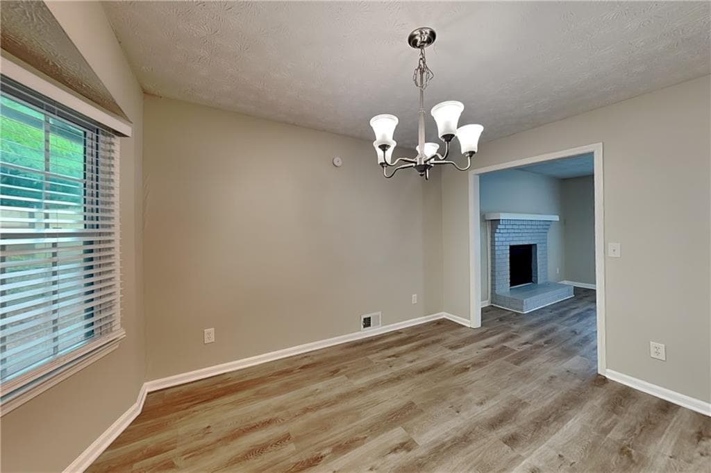 3 bedroom, 2 bathroom, 1,575 sq ft single family residence for rent at 5104 Dogwood Hills Drive, Sugar Hill, GA 30518 for $2,075 a month — photo 6