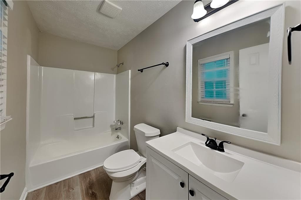 3 bedroom, 2 bathroom, 1,575 sq ft single family residence for rent at 5104 Dogwood Hills Drive, Sugar Hill, GA 30518 for $2,075 a month — photo 10