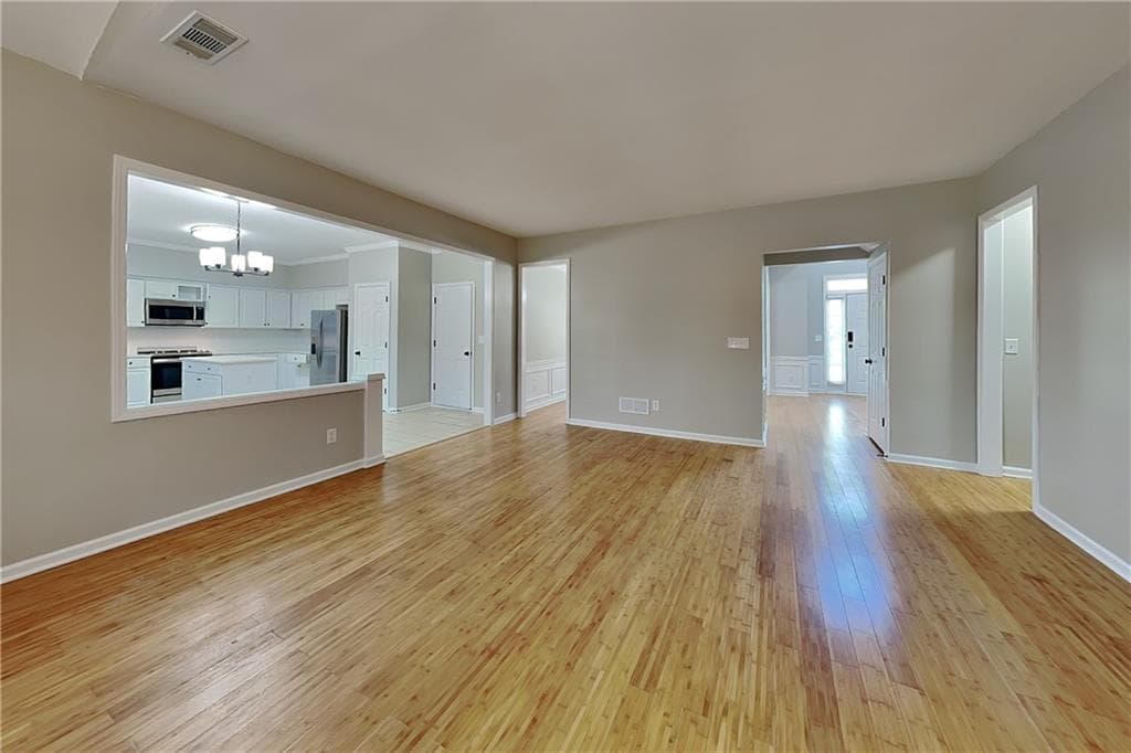 4 bedroom, 3 bathroom, 2,860 sq ft single family residence for rent at 6520 Ganton Drive, Johns Creek, GA 30097 for $3,575 a month — photo 3