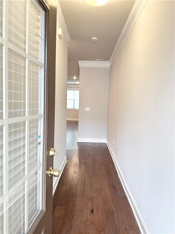 3 bedroom, 3 bathroom, 1,928 sq ft townhouse for sale at 2560 Norwich Trace, Snellville, GA 30078 — photo 3