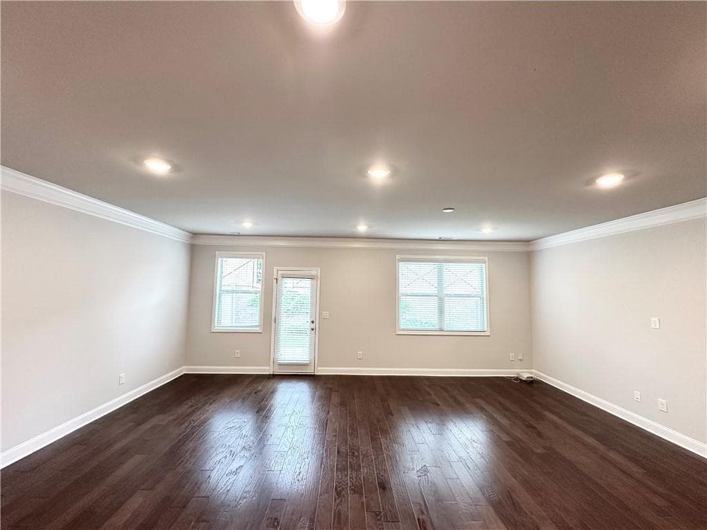3 bedroom, 3 bathroom, 1,928 sq ft townhouse for sale at 2560 Norwich Trace, Snellville, GA 30078 — photo 7