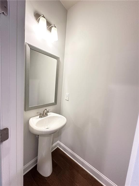 3 bedroom, 3 bathroom, 1,928 sq ft townhouse for sale at 2560 Norwich Trace, Snellville, GA 30078 — photo 8
