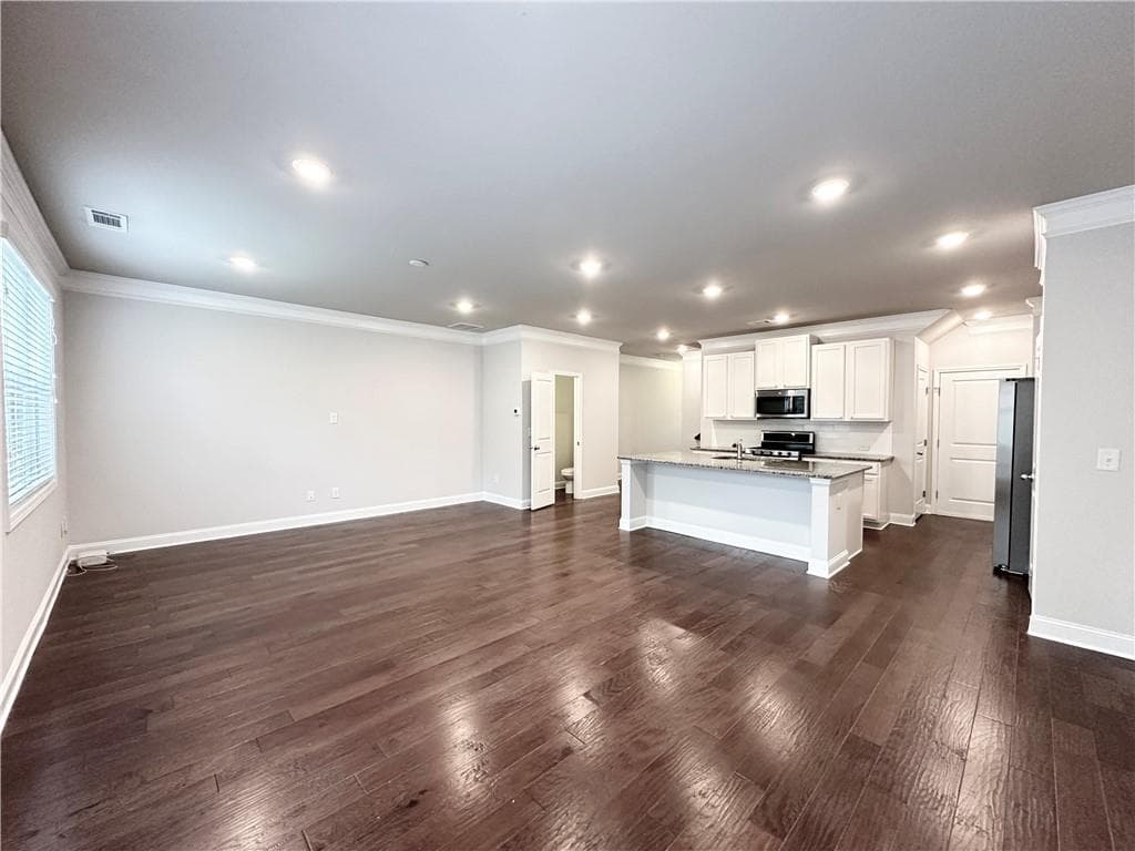 3 bedroom, 3 bathroom, 1,928 sq ft townhouse for sale at 2560 Norwich Trace, Snellville, GA 30078 — photo 10