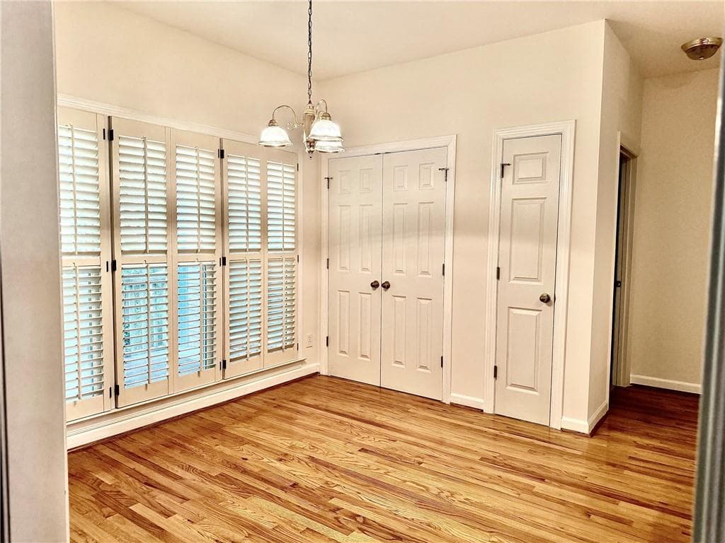 3 bedroom, 2 bathroom, 2,027 sq ft single family residence for sale at 4050 Somerset Ridge, Mcdonough, GA 30253 — photo 8