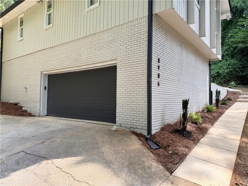 3 bedroom, 2 bathroom, 2,480 sq ft single family residence for sale at 8986 Mandarin Drive, Jonesboro, GA 30236 — photo 4