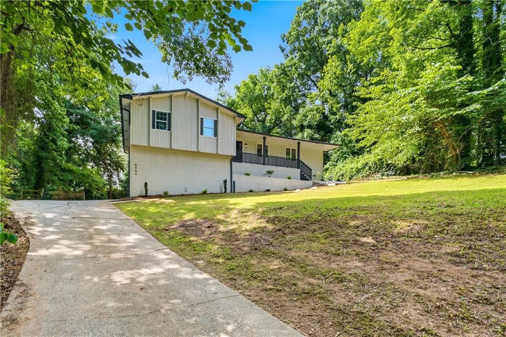 3 bedroom, 2 bathroom, 2,480 sq ft single family residence for sale at 8986 Mandarin Drive, Jonesboro, GA 30236 — photo 5