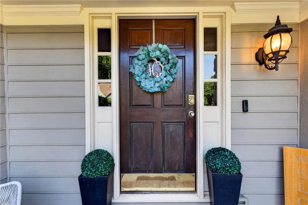 4 bedroom, 3 bathroom, 3,214 sq ft single family residence for sale at 7205 Harbour Landing, Alpharetta, GA 30005 — photo 6