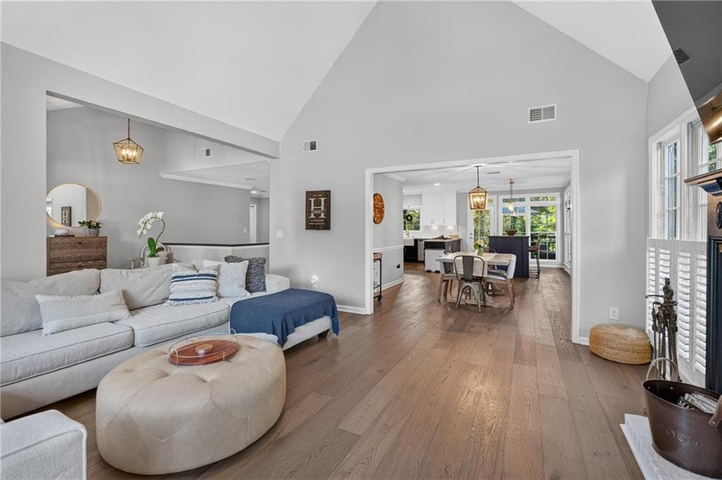 4 bedroom, 3 bathroom, 3,214 sq ft single family residence for sale at 7205 Harbour Landing, Alpharetta, GA 30005 — photo 8