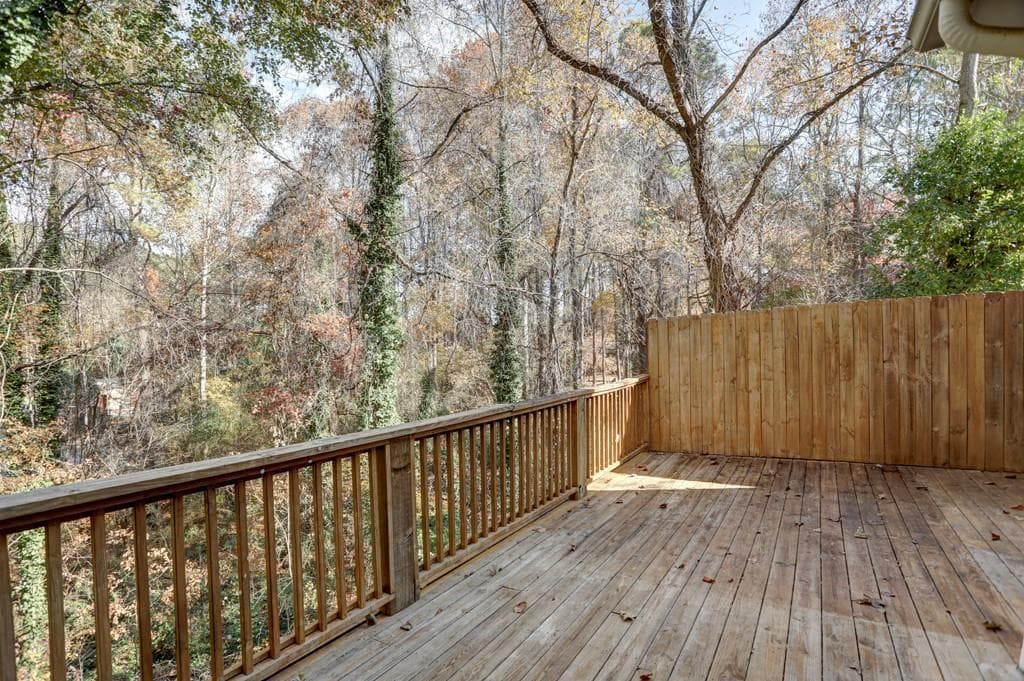 3 bedroom, 3 bathroom, 1,954 sq ft townhouse for rent at 540 Brantley Road, Sandy Springs, GA 30350 for $2,500 a month — photo 9