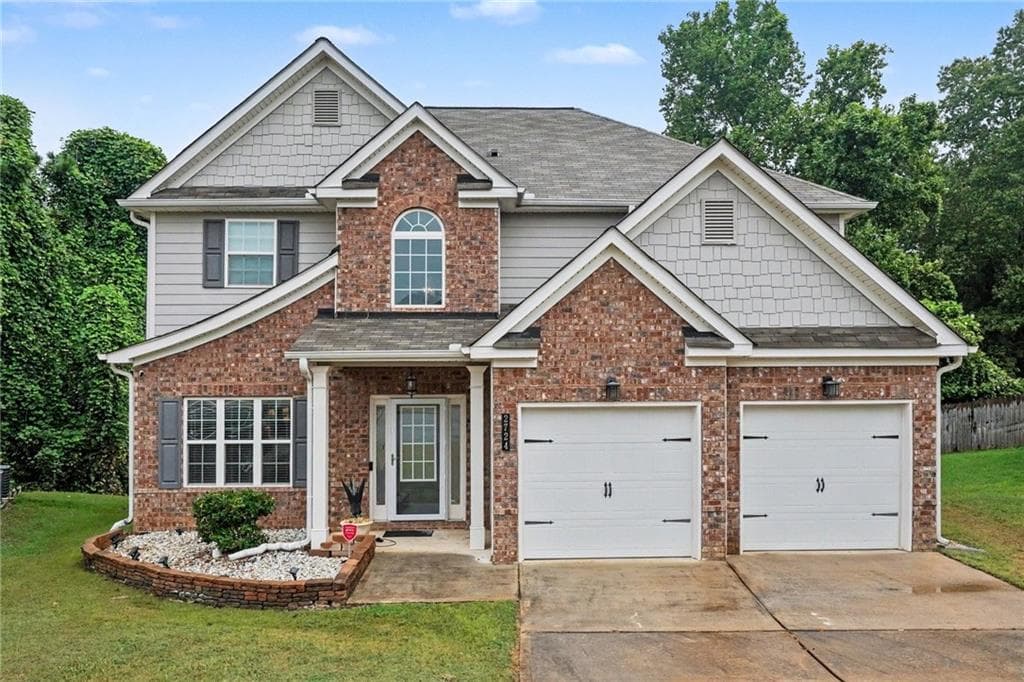 4 bedroom, 3 bathroom, 2,584 sq ft single family residence for sale at 2724 Trey Court, Ellenwood, GA 30294 — photo 2