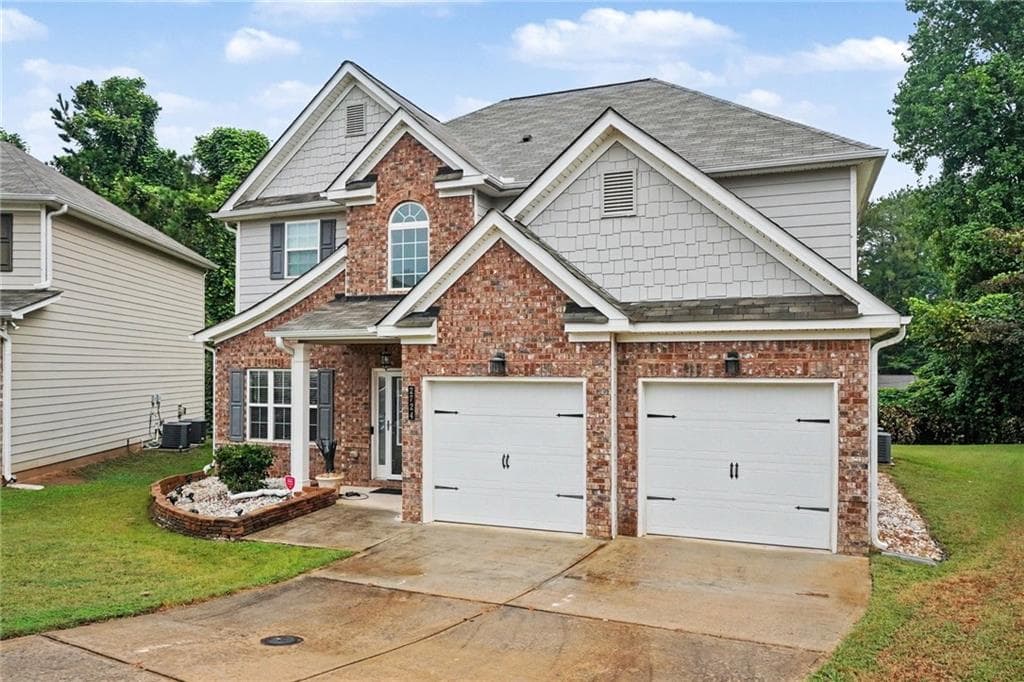 4 bedroom, 3 bathroom, 2,584 sq ft single family residence for sale at 2724 Trey Court, Ellenwood, GA 30294 — photo 4