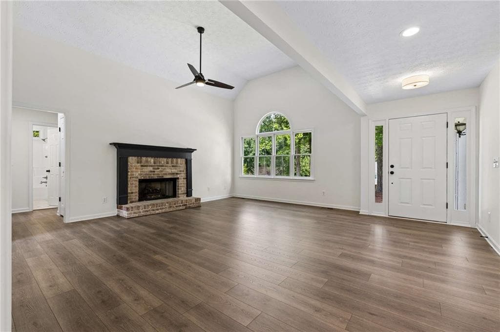 3 bedroom, 2 bathroom, 1,817 sq ft single family residence for sale at 8040 Wynfield Drive, Cumming, GA 30040 — photo 6