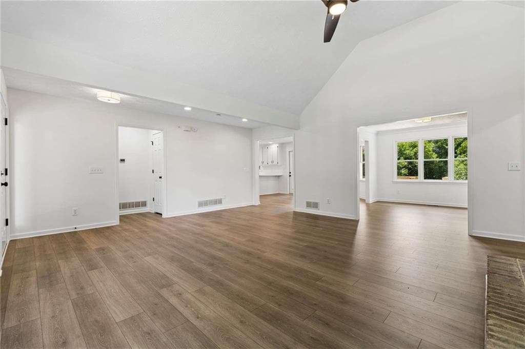 3 bedroom, 2 bathroom, 1,817 sq ft single family residence for sale at 8040 Wynfield Drive, Cumming, GA 30040 — photo 7
